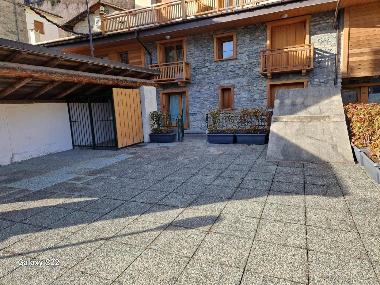 Grazioso Trilocale Con Ampia Terrazza Apartment Chiesa in Valmalenco Exterior photo